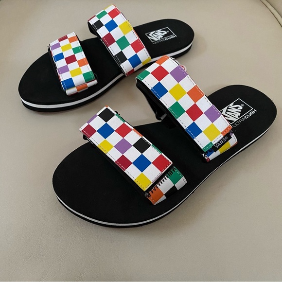 New Vans Cayucus checkerboard adjustable sandals size 6 - Picture 2 of 5